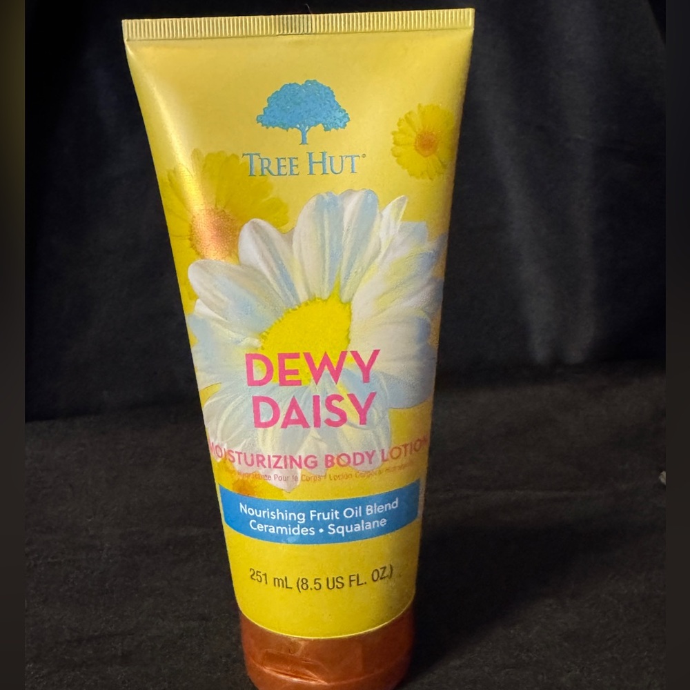 Tree Hut Dewy Daisy Moisturizing Body Lotion | NIP